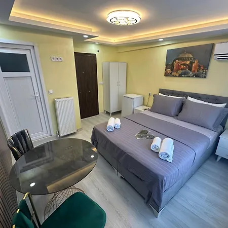 Ozer & Istanbulská provincie