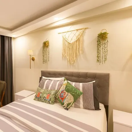 Ozer Hotel&apartments