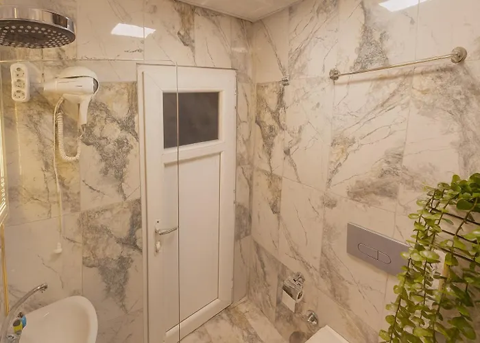 Ozer & Hotel Istambul